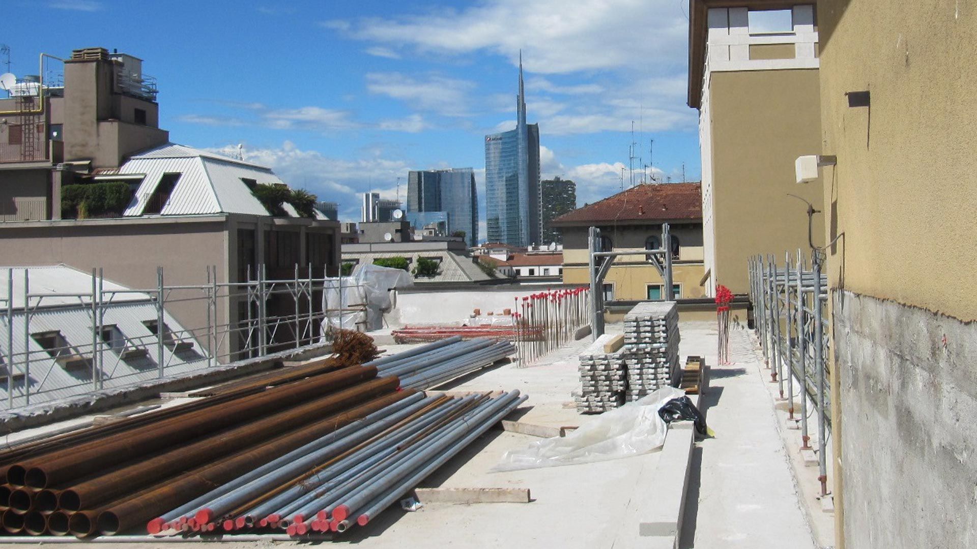Cernaia 9/11 lavori sul terrazzo